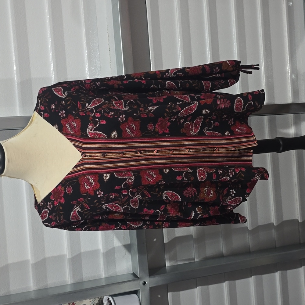 Zac & Rachel Black and Pink Floral Blouse Size 3X
